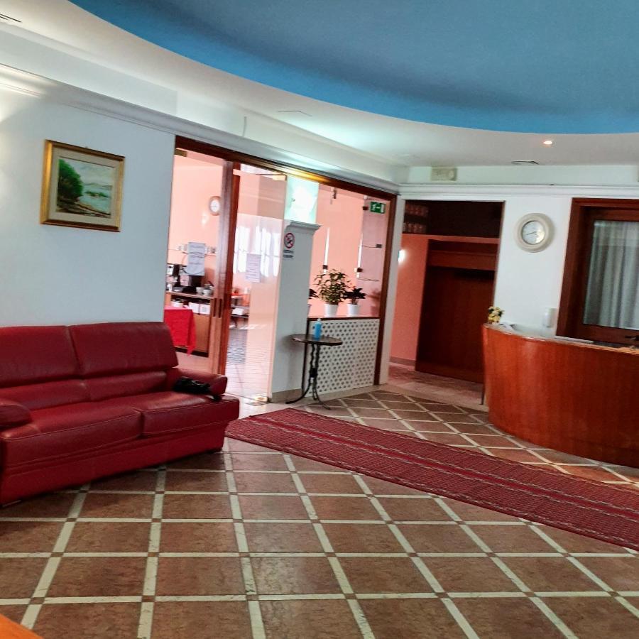 Hotel Perla Massa Lombarda Exteriér fotografie