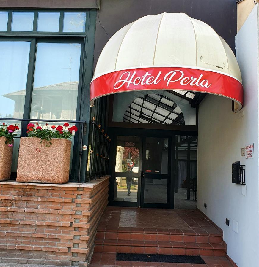 Hotel Perla Massa Lombarda Exteriér fotografie