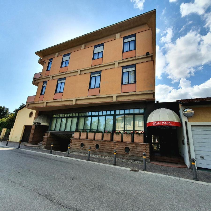 Hotel Perla Massa Lombarda Exteriér fotografie